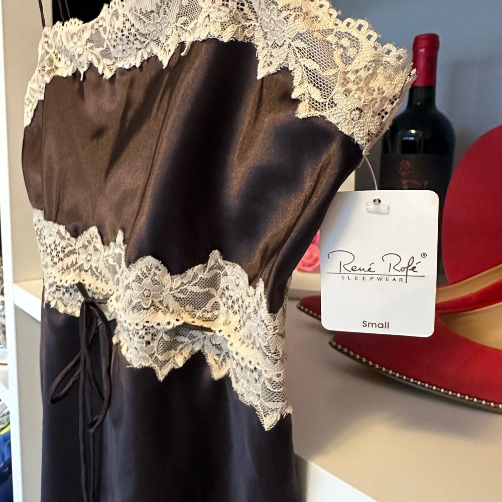 Rene Rofe Chocolate 🍫 Brown and Cream Lace Chemise and Matching Thong 🤎🍦